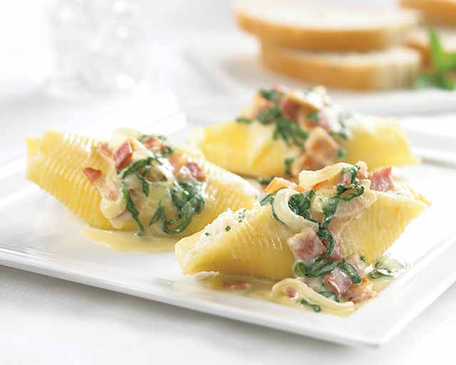 Stuffed Pasta Shells with Bacon and Spinach - Yelloh