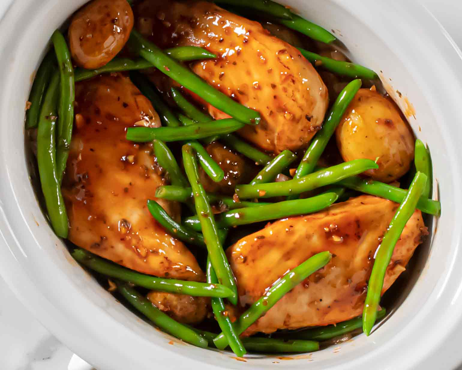 Slow Cooker Honey Pork with green beans